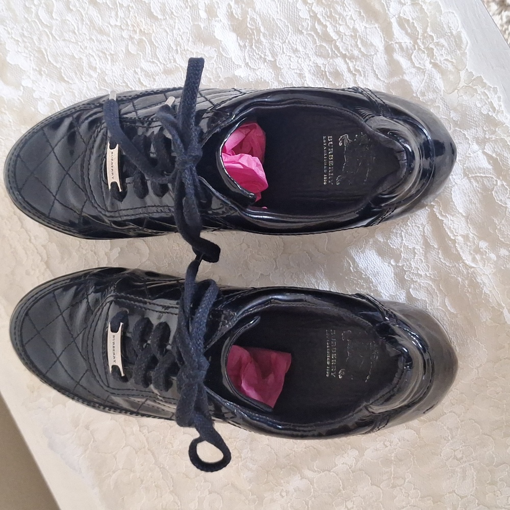 SALE Burberry Sneakers Size 40 - Picture 4 of 8
